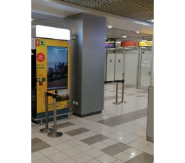 Totemi - Led Displej – Aerodrom Nikola Tesla - Dolasci (od pokretnih stepenica)  NG  (Cena je za 22 ekrana)