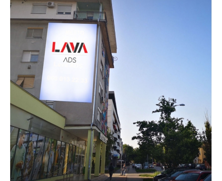 Novi Sad - Fasadna Reklama - Cara Dušana LA 02