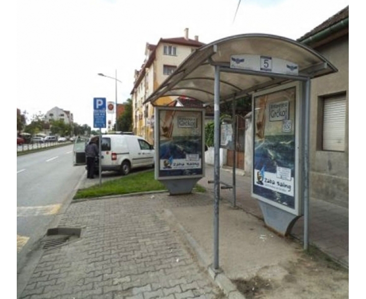 Novi Sad - Autobuska stajališta - Novosadskog sajma, preko puta škole